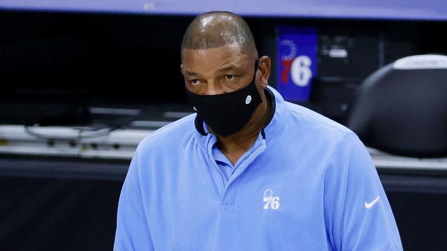 金福彩票计划网-7胜1负稳居联盟第一 76人强势开局里弗斯功不可没